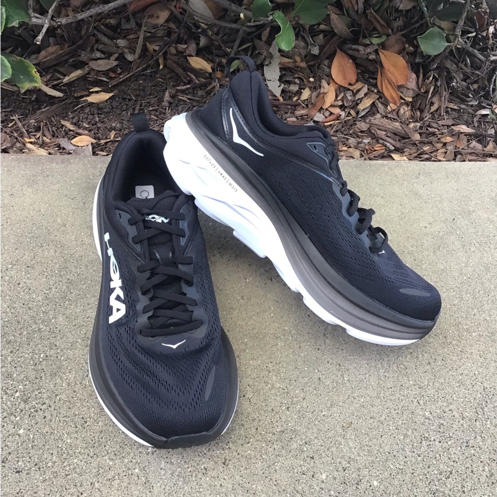 Hoka Bondi 8 Black Running Shoes with White Midsole